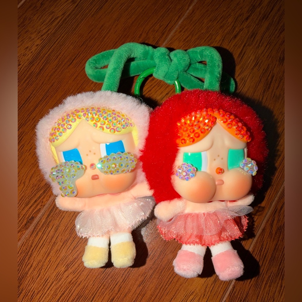 POPMART Crybaby Crying For Love Vinyl Plush Keychain CUSTOM